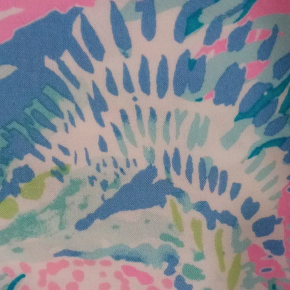 🌊HTF Lilly Pulitzer🌊 - Katia Short - Picture 5 of 15